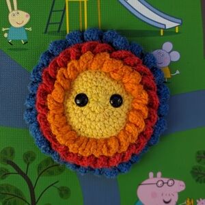 ♻️ 5/25$ ♻️ Crochet Sunflower Brooch